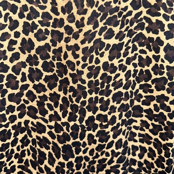 J. Crew Signature Fit Leopard Printed Button Up Shirt - XXL - Picture 9 of 14